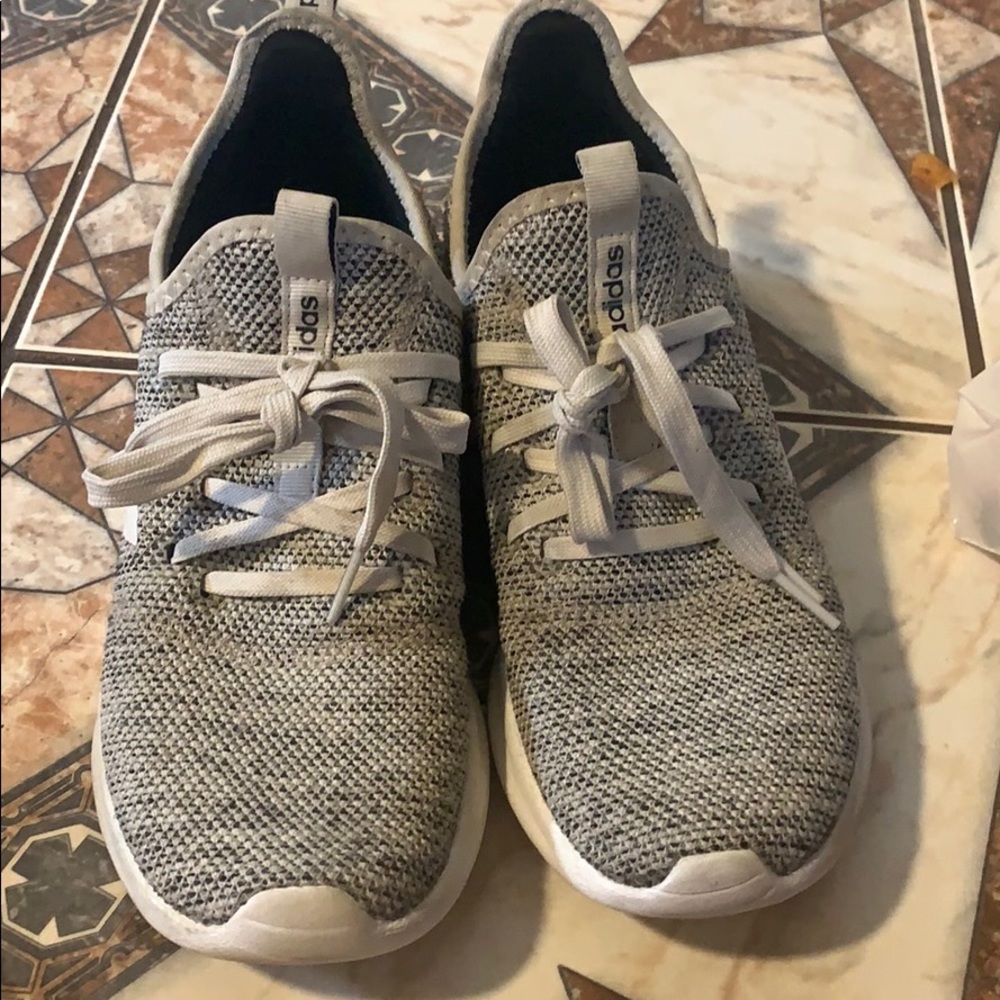 Adidas  Color grey